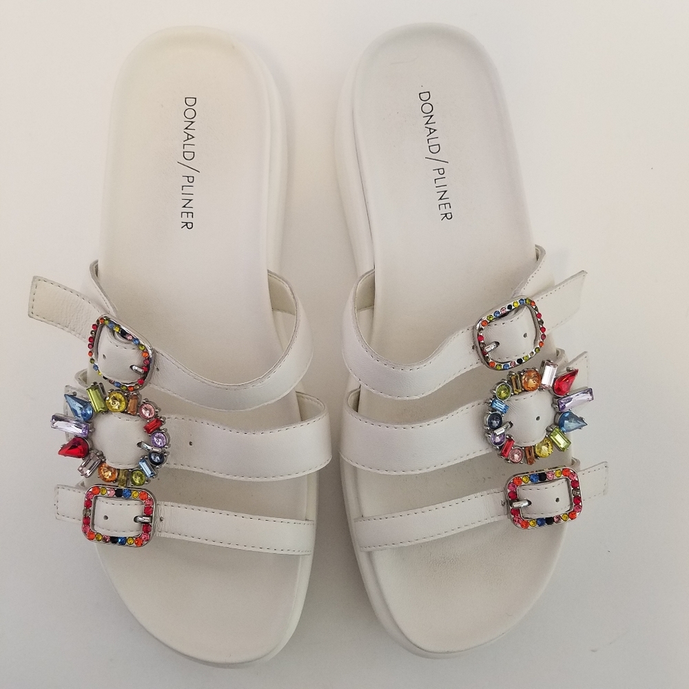 Donald J Pliner white jewel sandals size 8